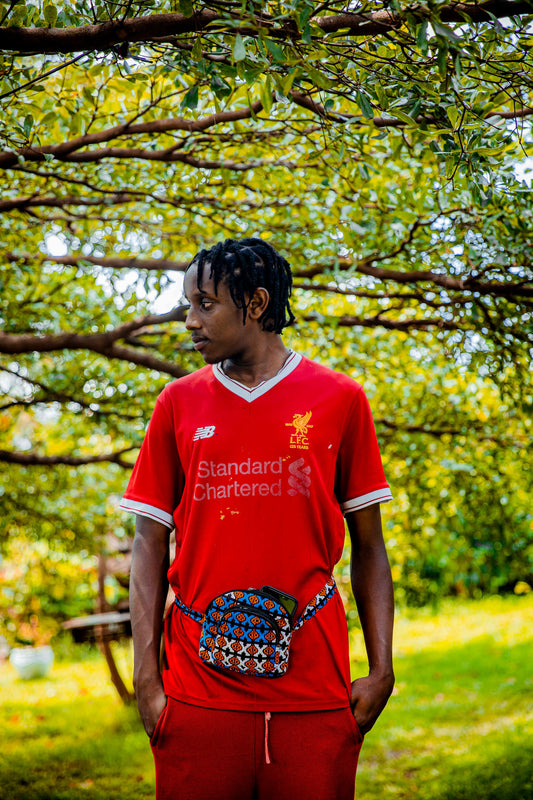 A Waist Bag For Creative Travels